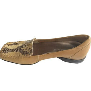 Enzo Angiolini tan & brown square toe flats Leather upper Women’s size 6.5